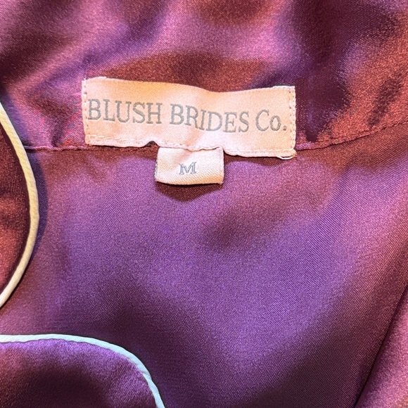 Silk Long Sleeve Shorty Pajama Set - Picture 7 of 8